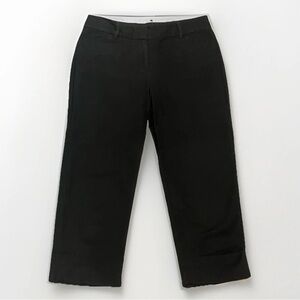 Ann Taylor Black Curvy Capri Pants, Size 2
